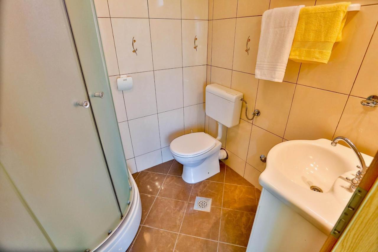 Apartments With A Parking Space Sutivan, Brac - 752 Экстерьер фото