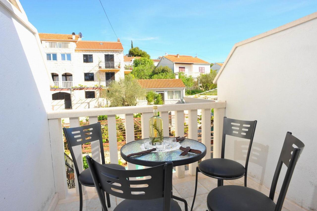 Apartments With A Parking Space Sutivan, Brac - 752 Экстерьер фото