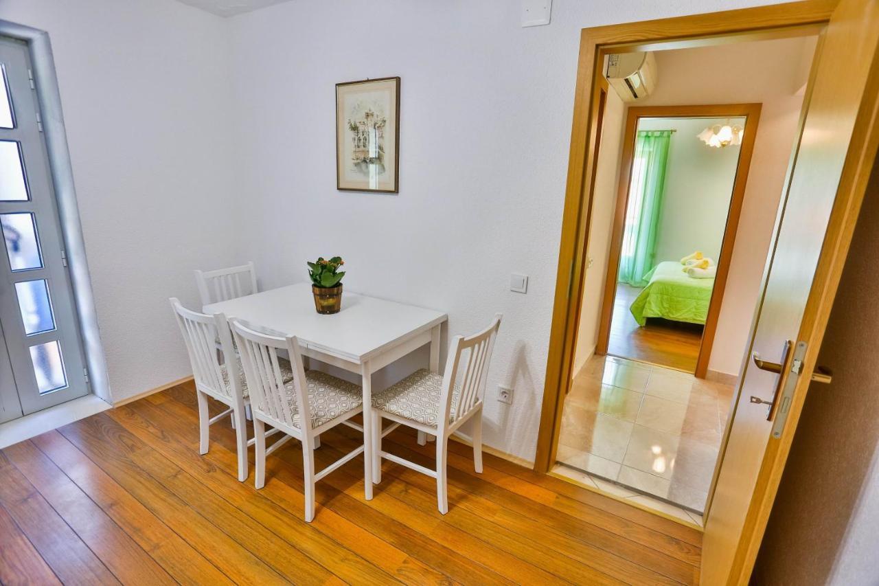 Apartments With A Parking Space Sutivan, Brac - 752 Экстерьер фото